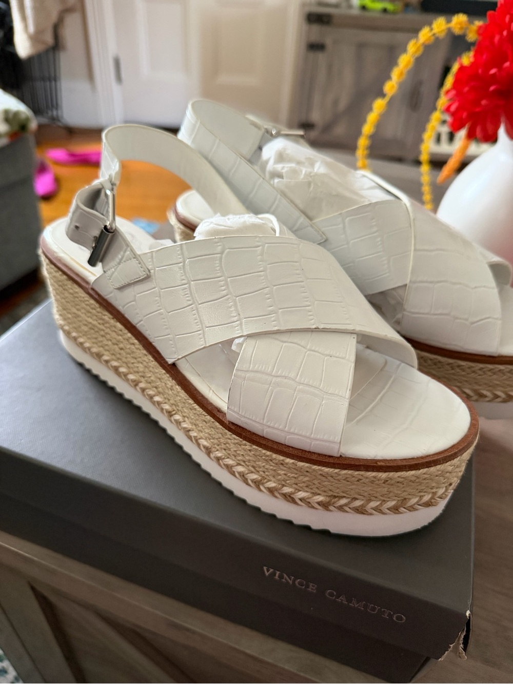 Vince Camuto White Croc-Texture Platform Espadrille Sandals